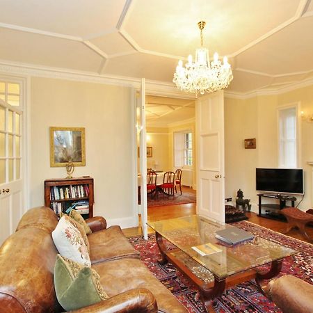 Ramsay Garden - Spacious 3-Bedroom Apartment Next To Edinburgh Castle Екстериор снимка
