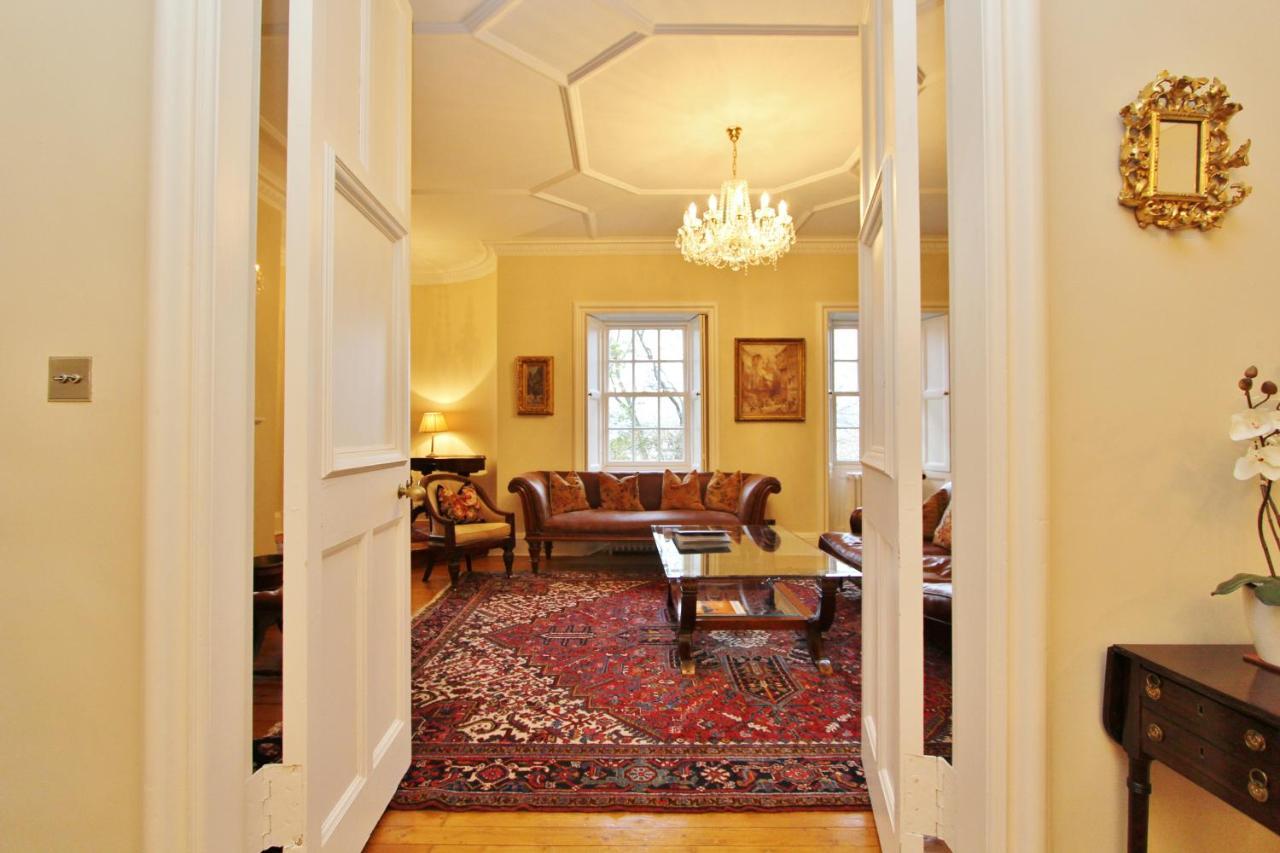 Ramsay Garden - Spacious 3-Bedroom Apartment Next To Edinburgh Castle Екстериор снимка