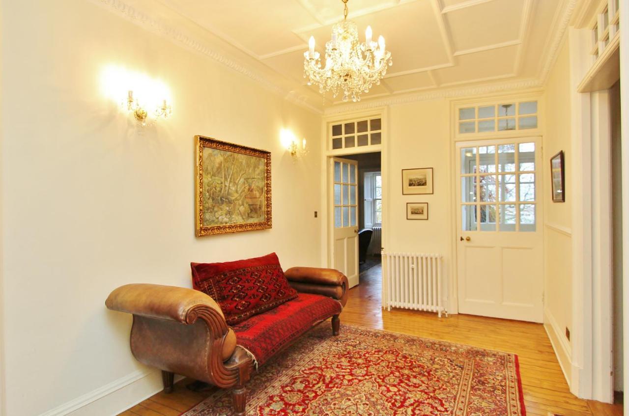 Ramsay Garden - Spacious 3-Bedroom Apartment Next To Edinburgh Castle Екстериор снимка