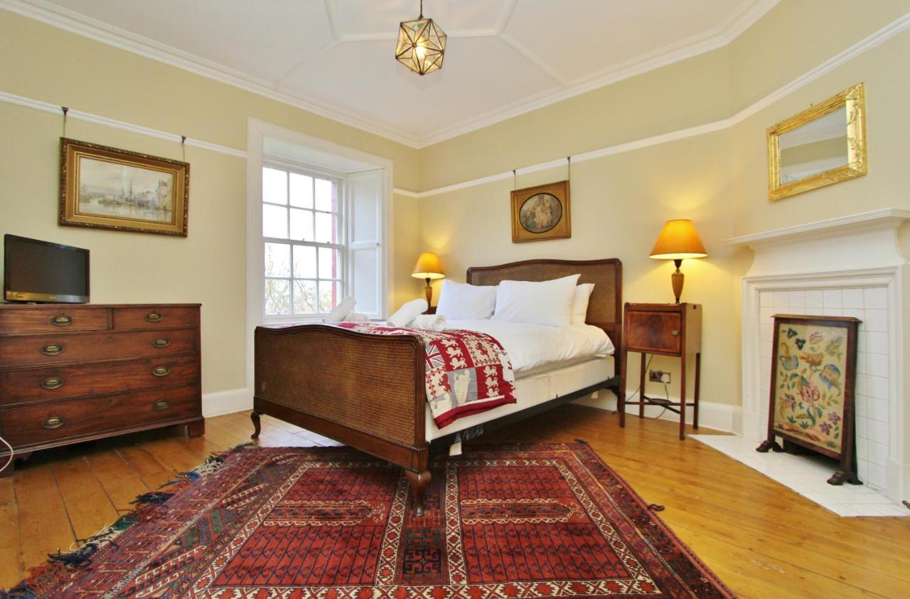 Ramsay Garden - Spacious 3-Bedroom Apartment Next To Edinburgh Castle Екстериор снимка